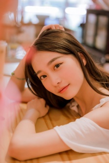 小尤奈视频无删减